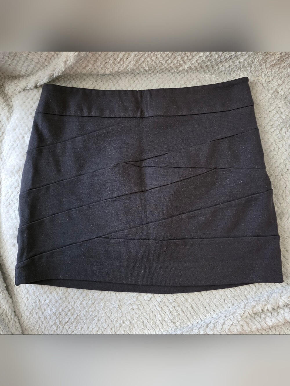 Express Dark Gray Mini Skirt with Diagonal Pattern & Subtle Shimmer Fabric Sz 00